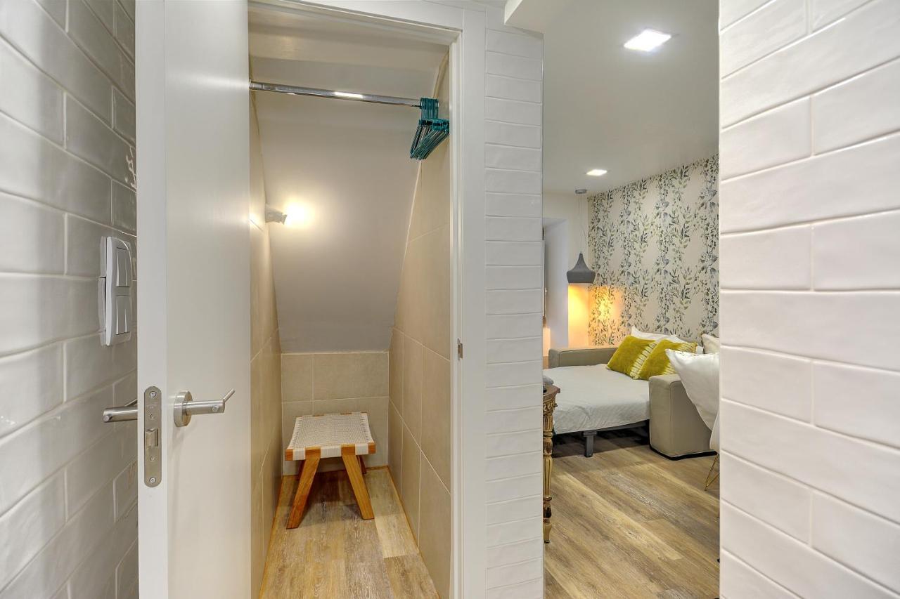 Traditional Apartment With A Terrace, Ac And Fast Internet Lisboa Extérieur photo
